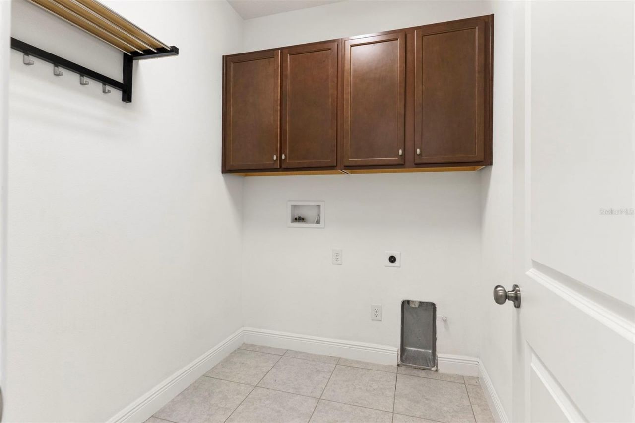 3918 Gaviota Drive , Sun City Center, FL 33573 Photo