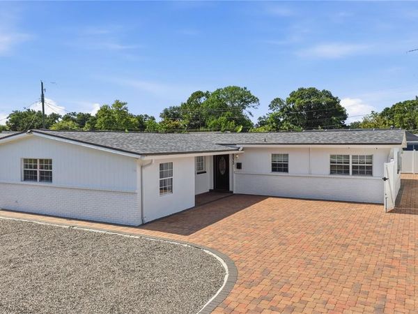 6033 AMBASSADOR DRIVE , TAMPA, FL 33615