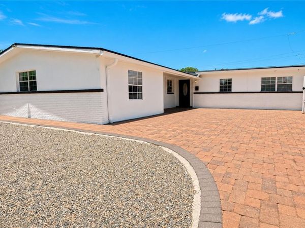 6033 AMBASSADOR DRIVE, TAMPA, FL 33615