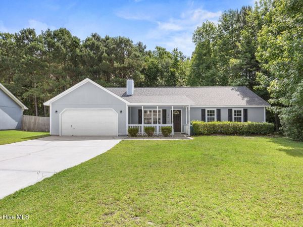 135 Daphne Drive , Hubert, NC 28539