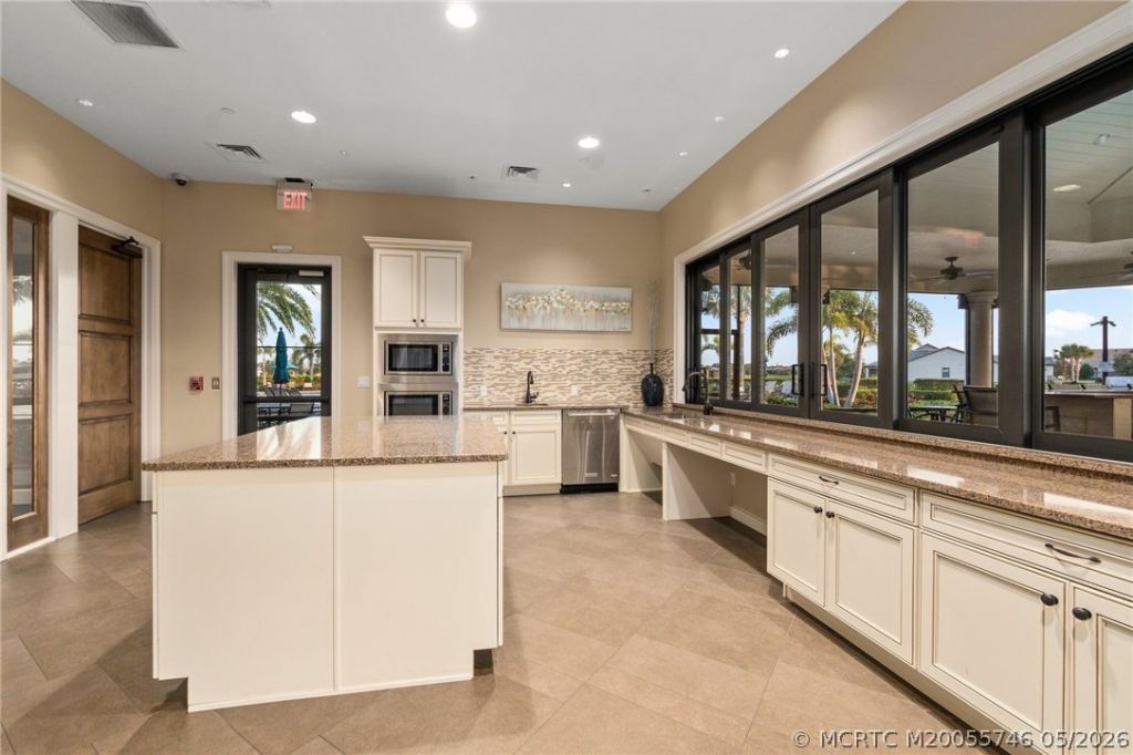 600 SE Villandry Way, Port Saint Lucie, FL 34984 Photo