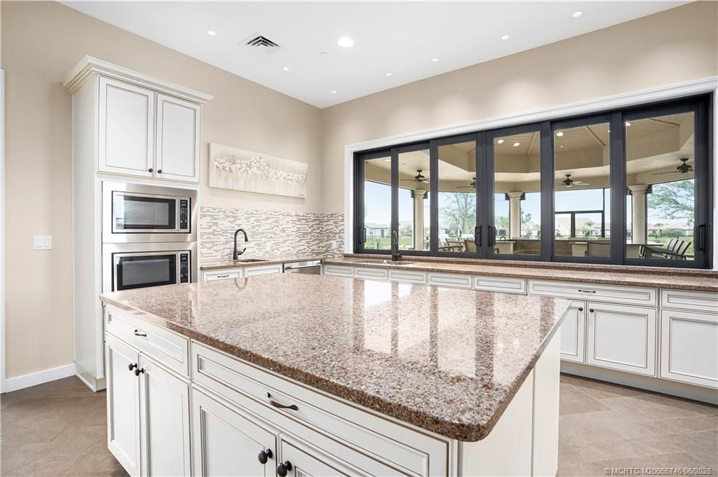 600 SE Villandry Way, Port Saint Lucie, FL 34984 Photo