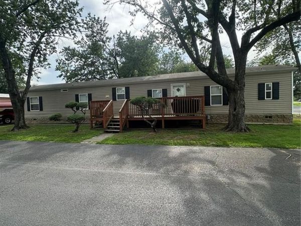 36 Molokai DR , Benton, MO 63736