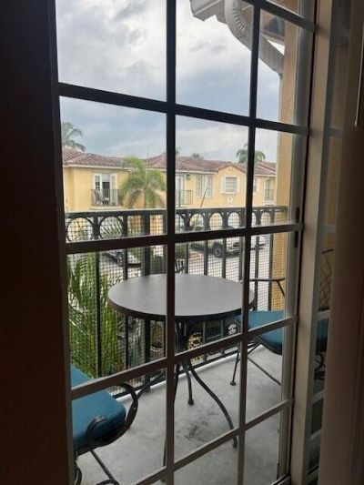 1040 Lake Shore Drive, Unit 105, Lake Park, FL 33403 Photo