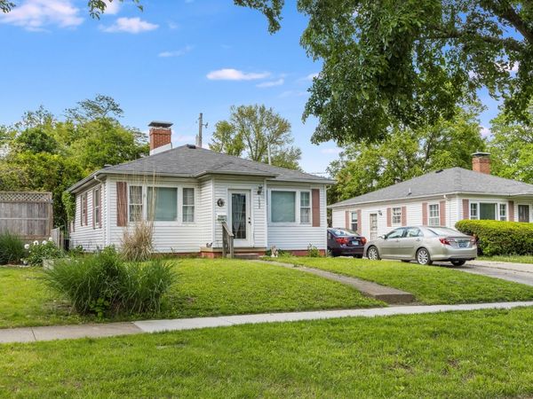 1006 W John Street , Champaign, IL 61821
