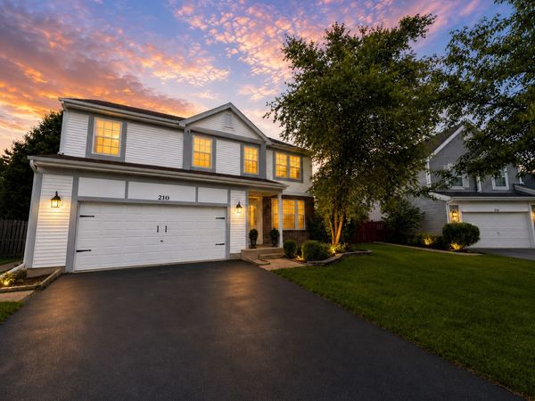 210 Balmoral Court, Glendale Heights, IL 60139