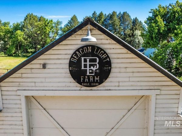 1825 W Beacon Light Rd, Eagle, ID 83616