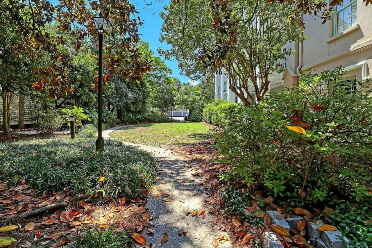 67 Legare Street Photo 6
