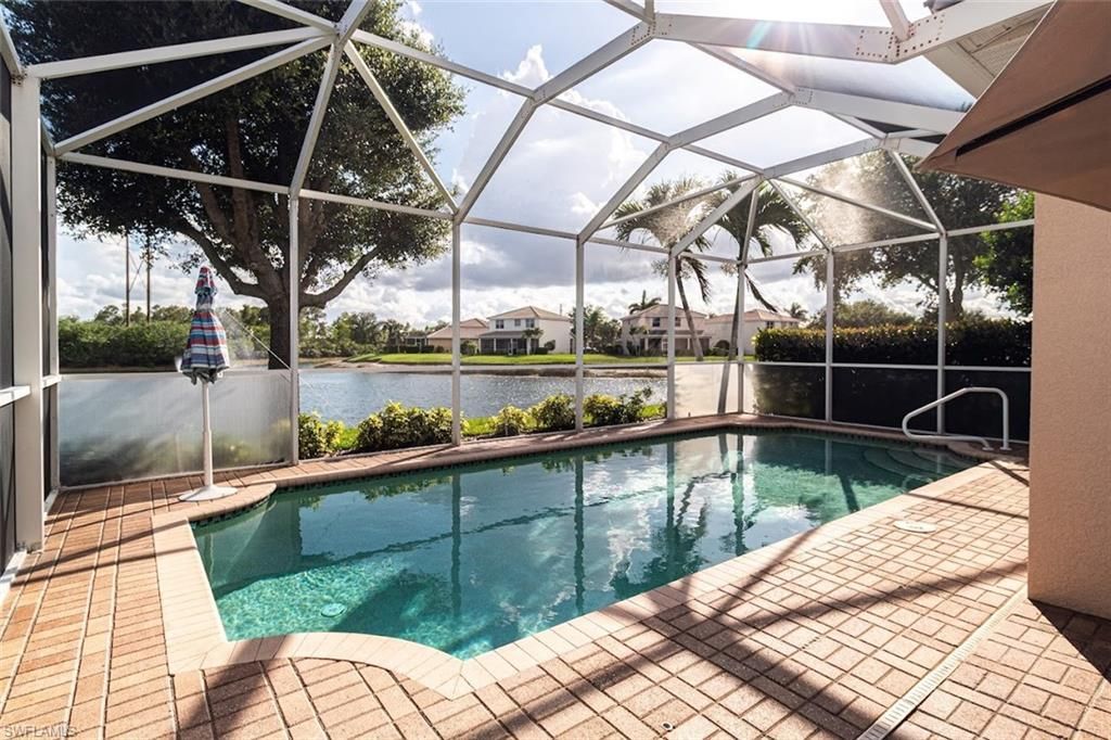 2540 Keystone Lake Dr, Cape Coral, FL 33909 Photo