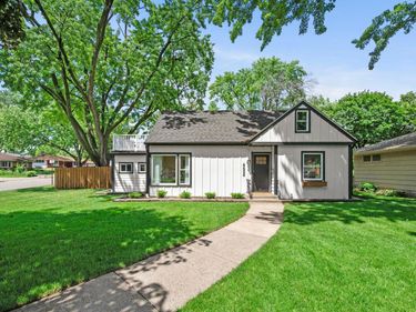8624 W 35th Street, Saint Louis Park, MN 55426