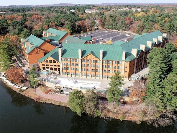 350 E Hiawatha Drive, Unit 324, Wisconsin Dells, WI 53965