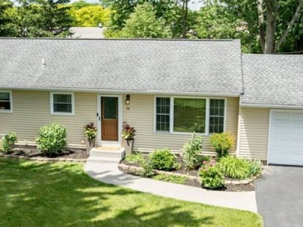 34 Faircrest Road , Rochester, NY 14623