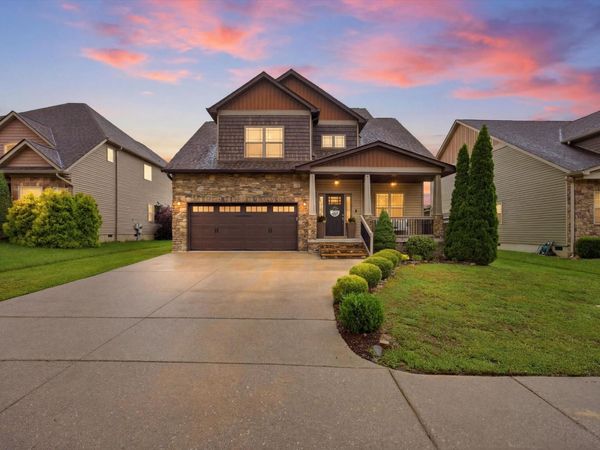 8570 Maple Valley Drive, Chattanooga, TN 37421