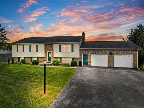 5423 Ridgeview Waye , Dublin, VA 24084