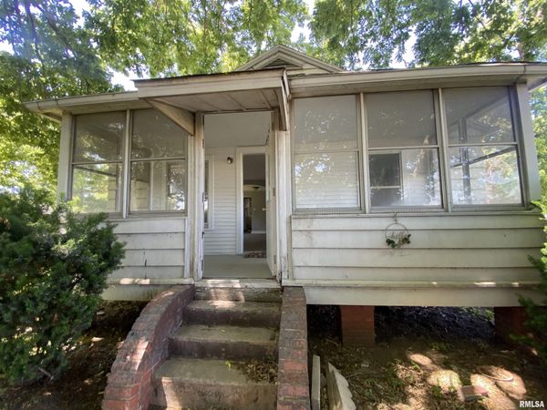 26334 E IL HWY 9 Highway, Canton, IL 61520