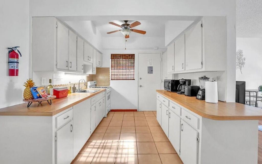 1085 98th Street, Unit 1, Bay Harbor Islands, FL 33154 Photo