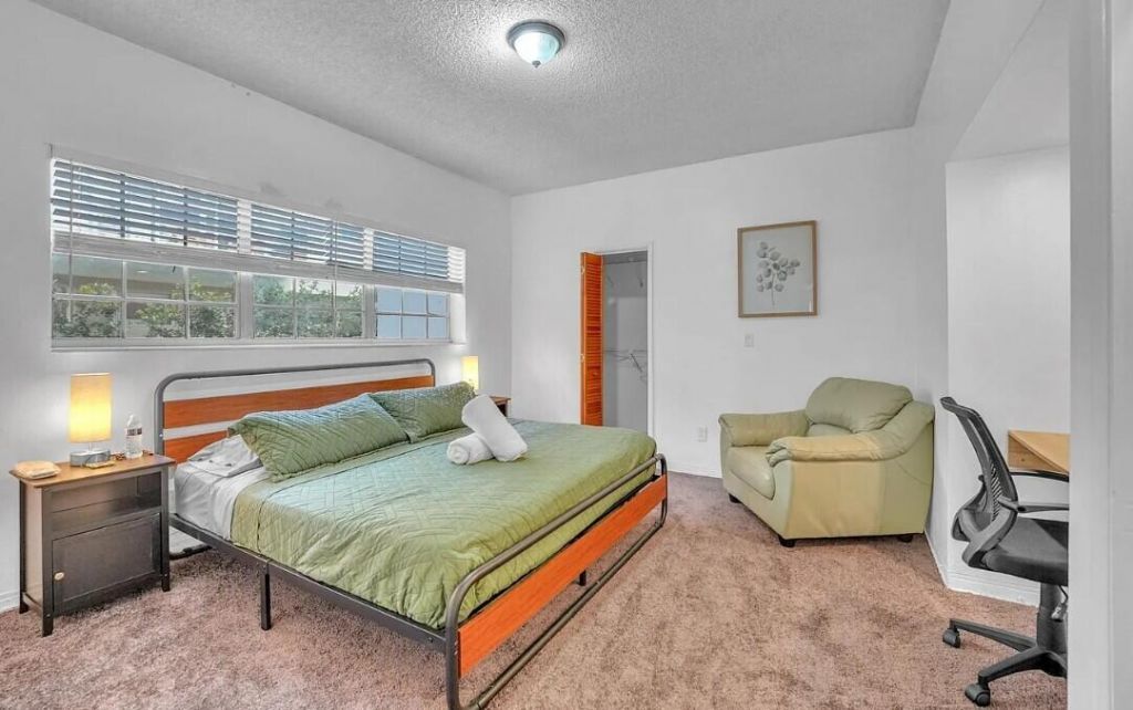 1085 98th Street, Unit 1, Bay Harbor Islands, FL 33154 Photo