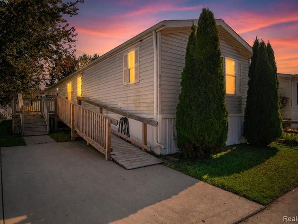 23467 Manor Road North , Huron Twp, MI 48164