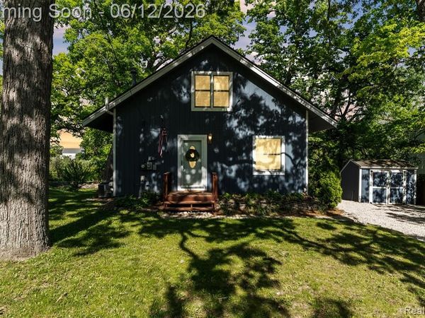 920 Hickory Ridge Circle, Milford Twp, MI 48380