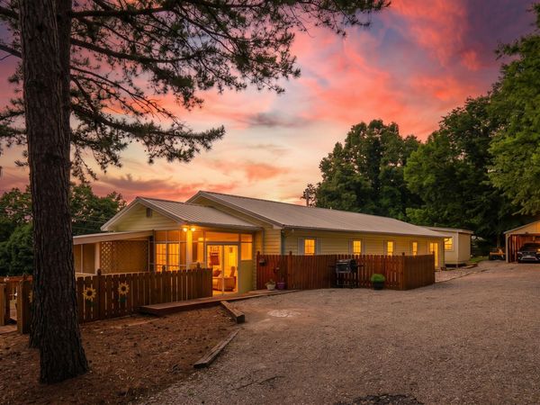 414 S 9th Street , Thayer, MO 65791
