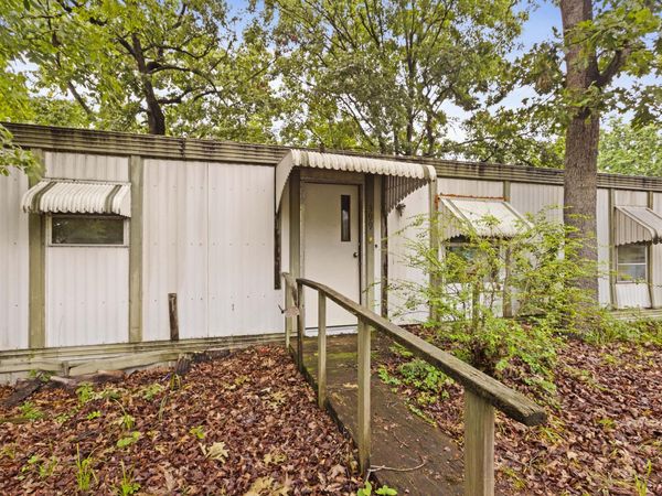 399 Laurel Street , Hollister, MO 65672