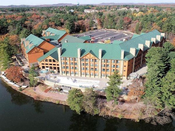 350 E Hiawatha Drive, Unit 324, Wisconsin Dells, WI 53965