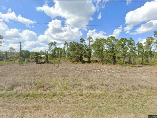 1121 DAMEN STREET E, LEHIGH ACRES, FL 33974