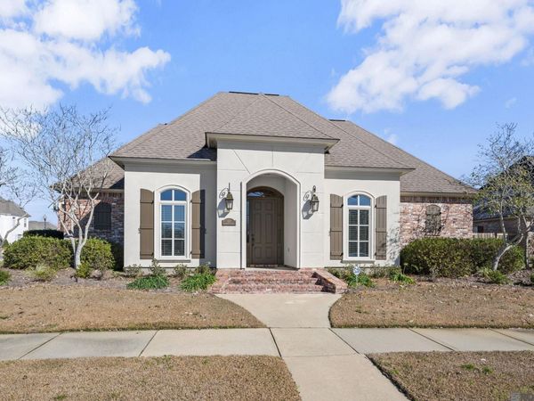 1621 Gleneagles Bend, Zachary, LA 70791