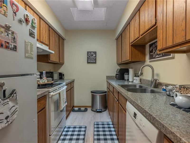 546 Kyle Lane, Fairborn, OH 45324 Photo 10