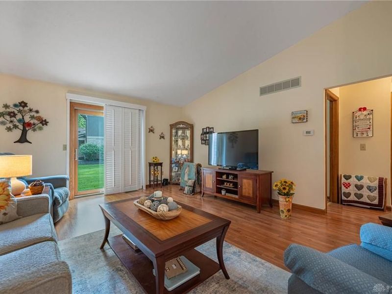 546 Kyle Lane, Fairborn, OH 45324 Photo 4