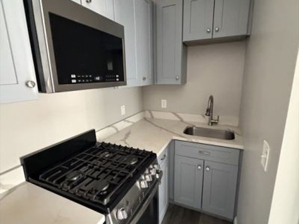 16 Magnolia Ave, Unit 12, Gloucester, MA 01930