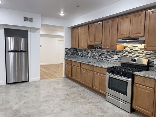 190 Main St, Unit 2, Malden, MA 02148