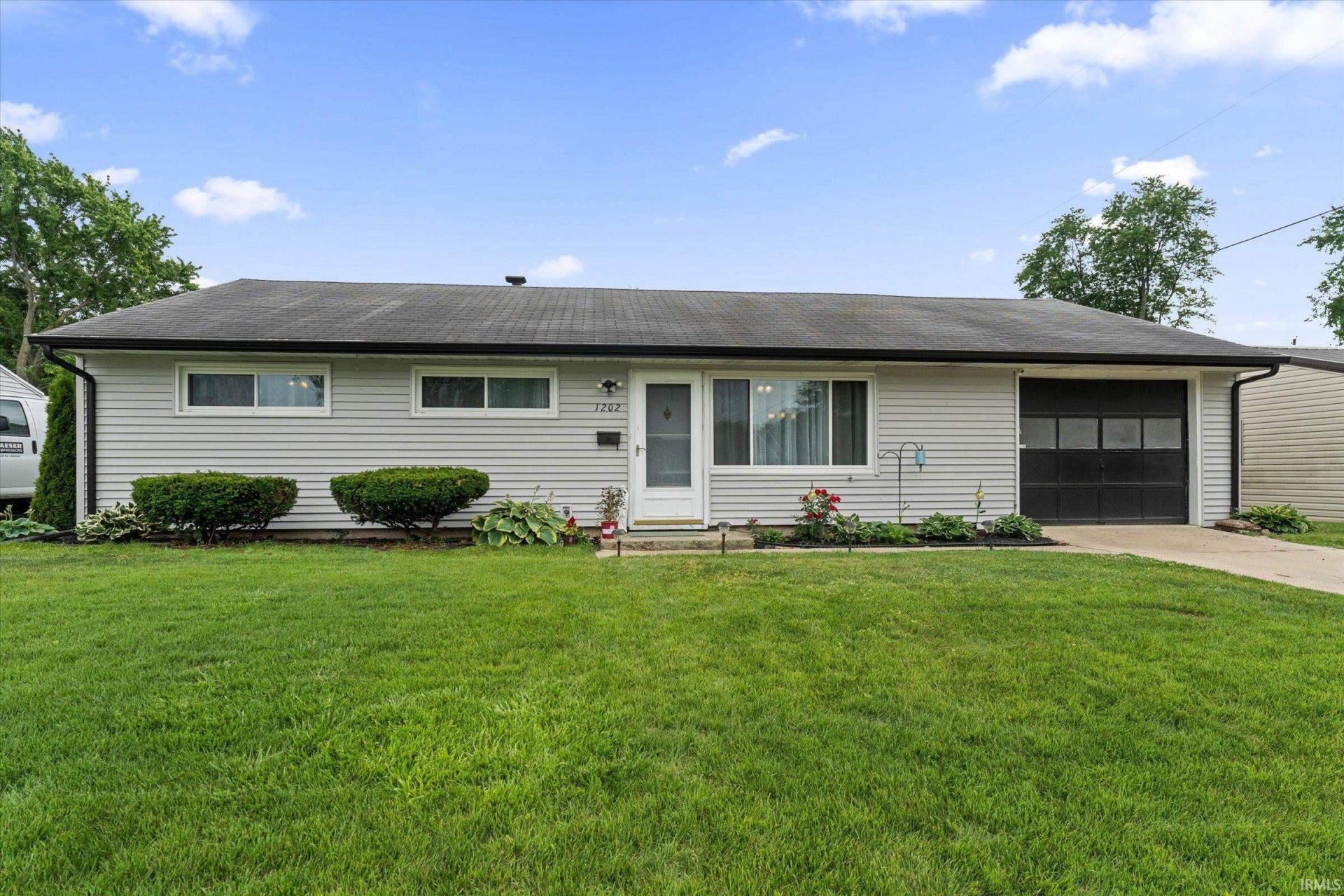 1202 Byron Drive, South Bend, IN 46614 Main Photo