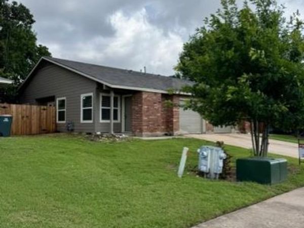 11912-A Tanglebriar TRL, Unit A, Austin, TX 78750
