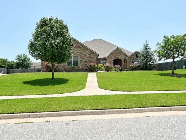 10812 NW 95th Street, Yukon, OK 73099