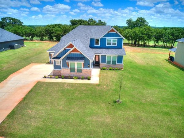 2379 Clubhouse Drive, Blanchard, OK 73010