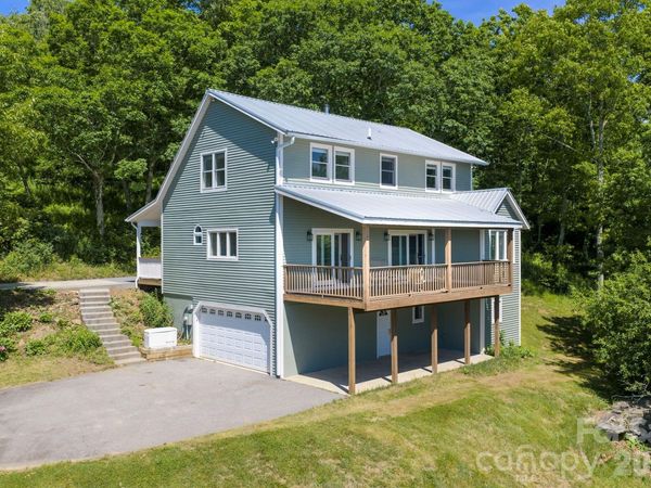 58 Randall Drive, Fairview, NC 28730