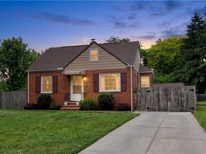 711 E 256th Street, Euclid, OH 44132 Photo 36