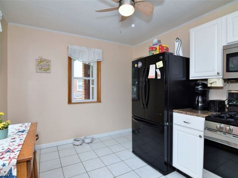 711 E 256th Street, Euclid, OH 44132 Photo 8