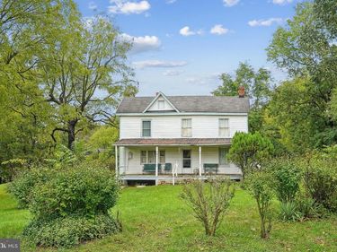 5095 LEEDS MANOR ROAD , HUME, VA 22639