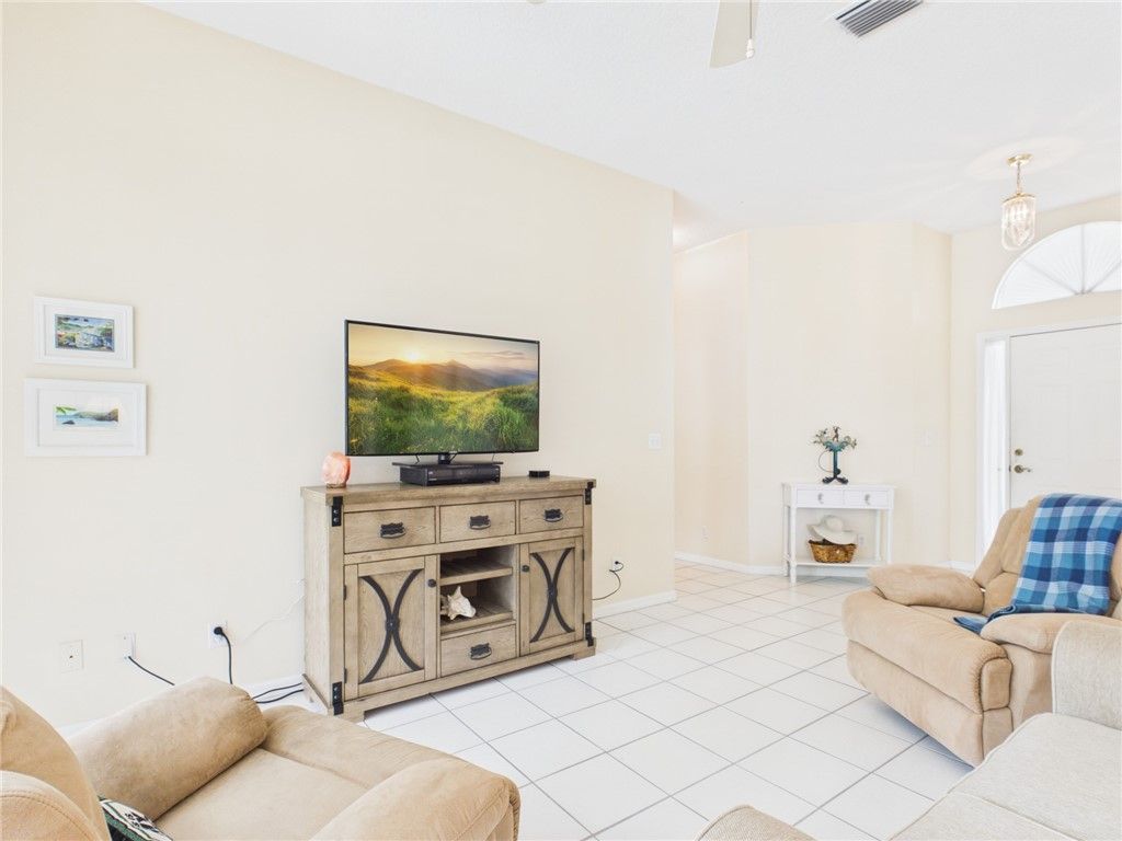 865 George Street, Sebastian, FL 32958 Photo