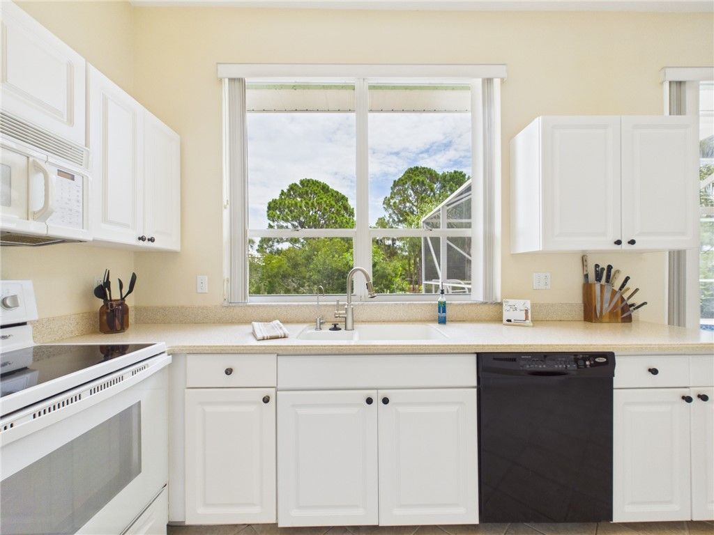 865 George Street, Sebastian, FL 32958 Photo