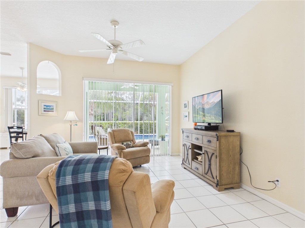 865 George Street, Sebastian, FL 32958 Photo