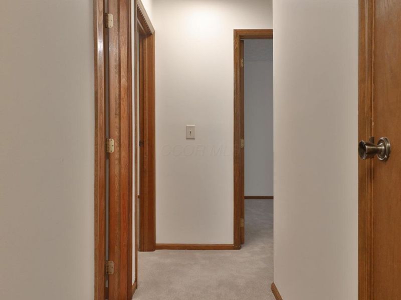 199 Brownsfell Drive, Columbus, OH 43235 Photo 24