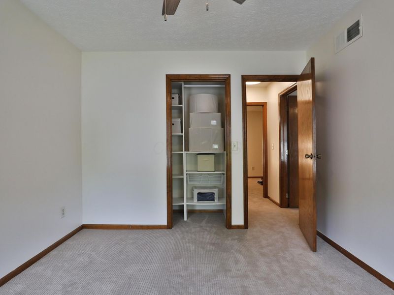 199 Brownsfell Drive, Columbus, OH 43235 Photo 32
