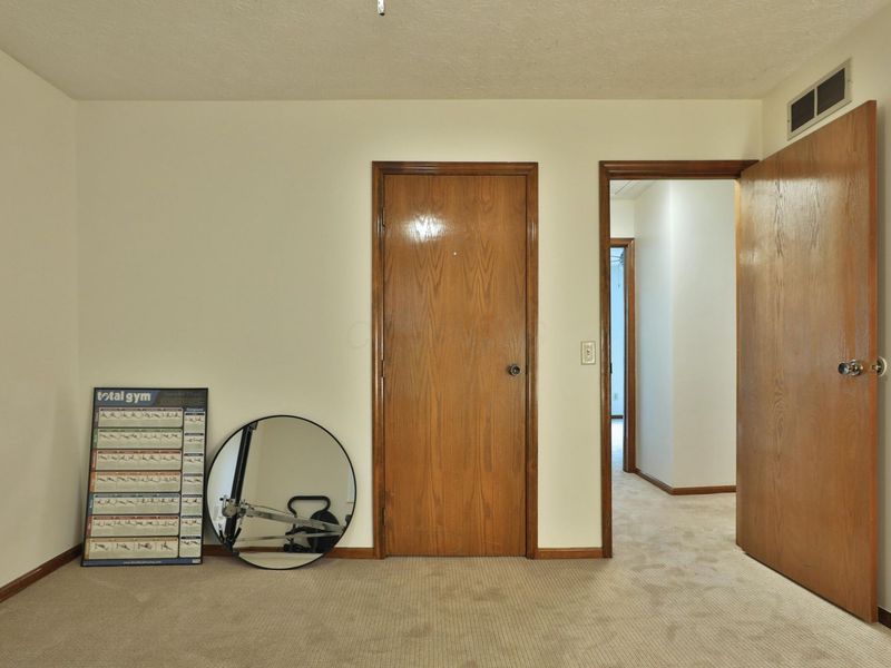 199 Brownsfell Drive, Columbus, OH 43235 Photo 37