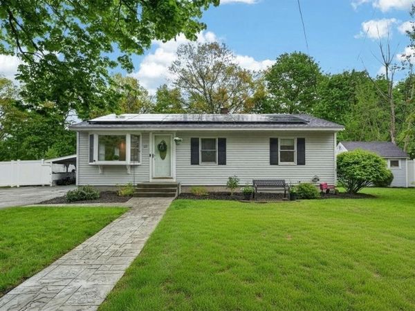 31 Mount View Dr., Clinton, MA 01510