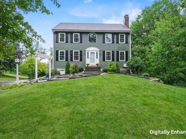 734 Lincoln St, Franklin, MA 02038