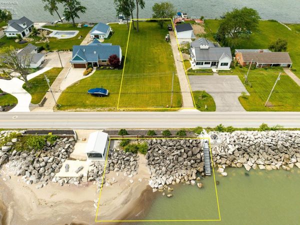 517 Cedar Point Road, Sandusky, OH 44870