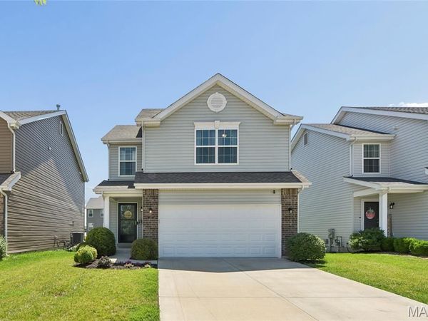 337 Charlestowne Place Drive, St Charles, MO 63301